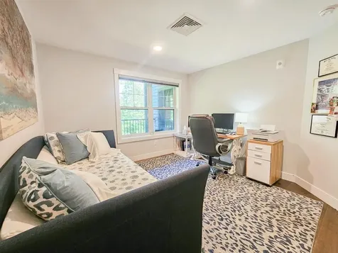 2075 Lafayette Road Portsmouth NH 03801