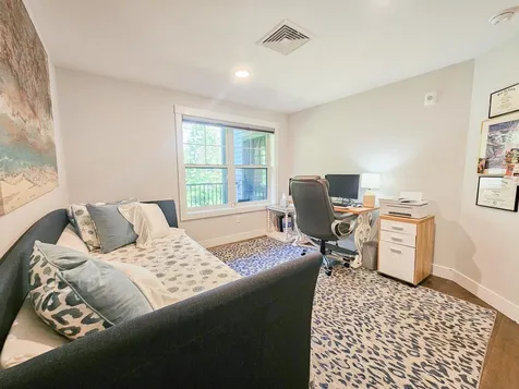 2075 Lafayette Road Portsmouth NH 03801