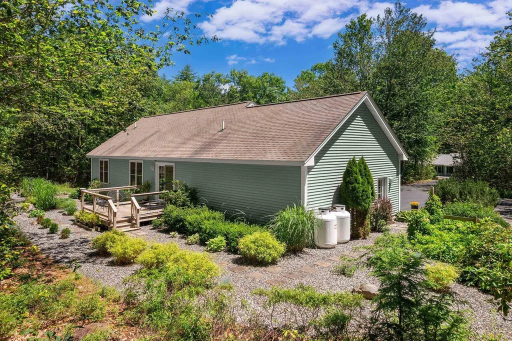 14 N Village Road York ME 03902
