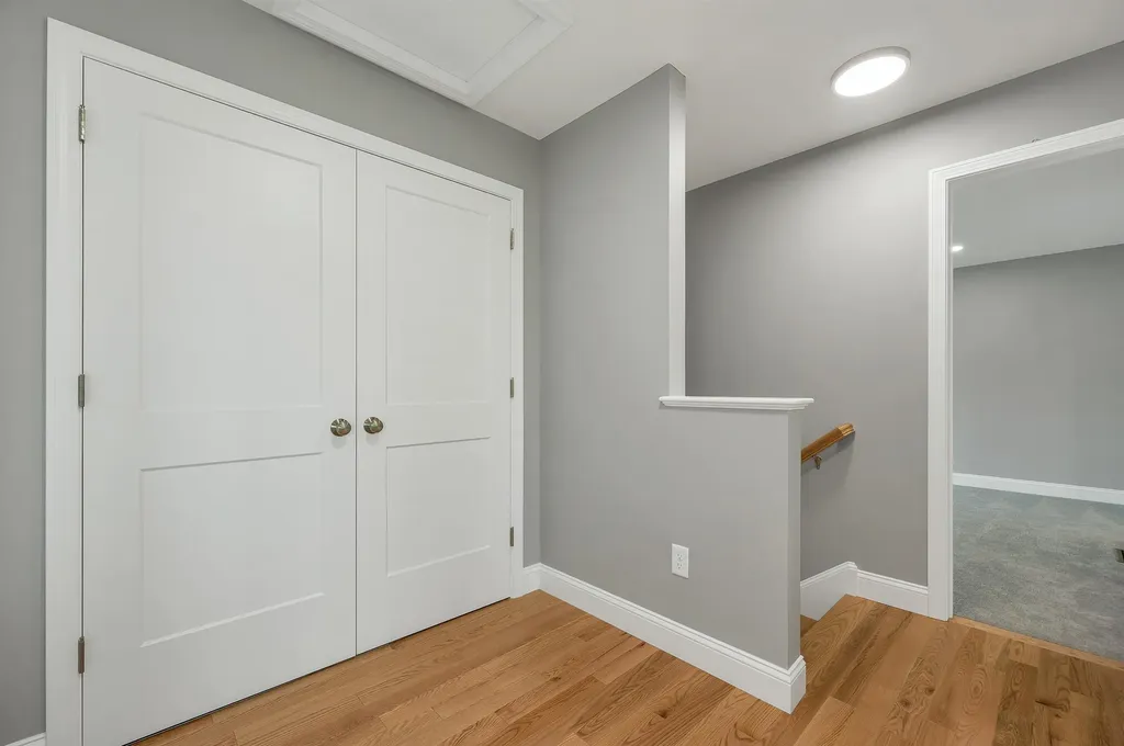 6 Shelburne Lane Concord NH 03301