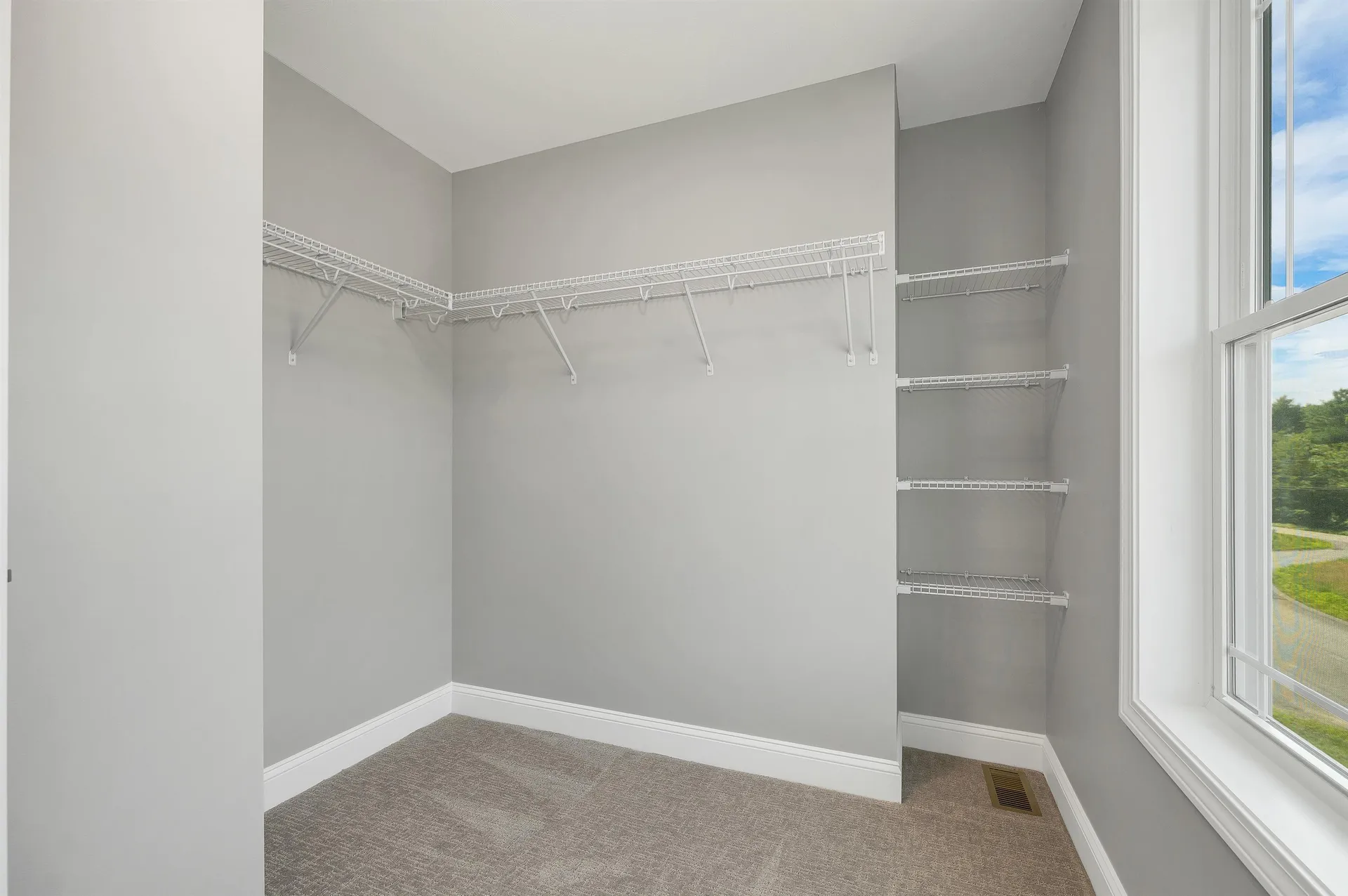 6 Shelburne Lane Concord NH 03301
