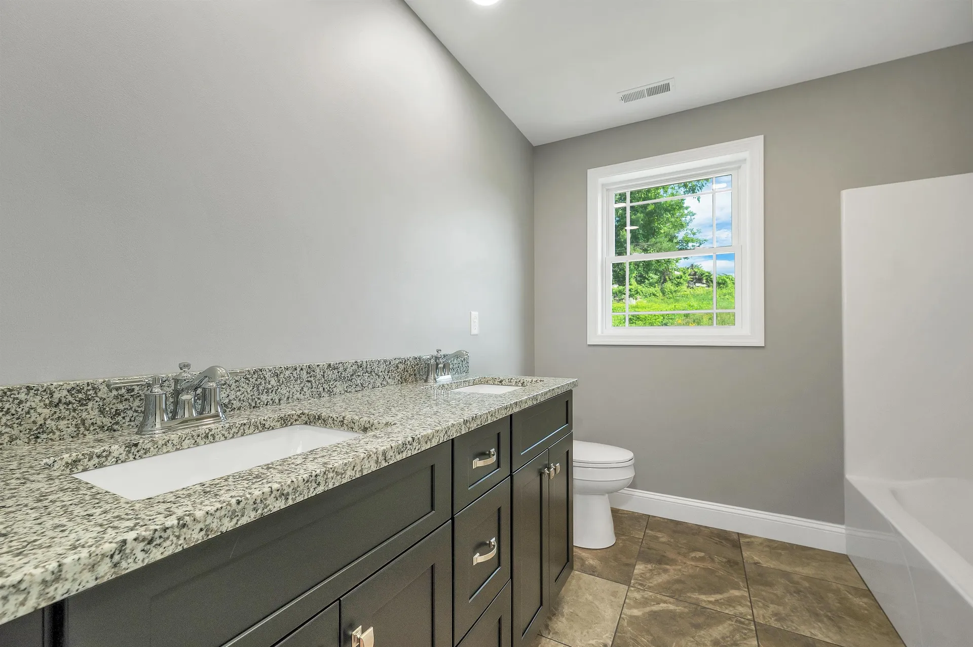 6 Shelburne Lane Concord NH 03301