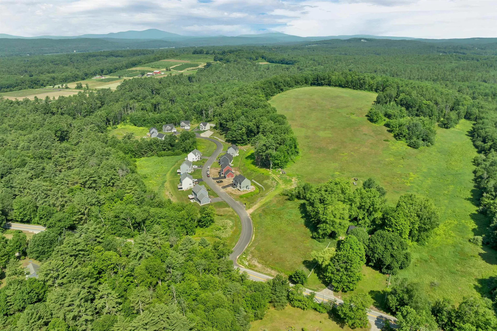 6 Shelburne Lane Concord NH 03301