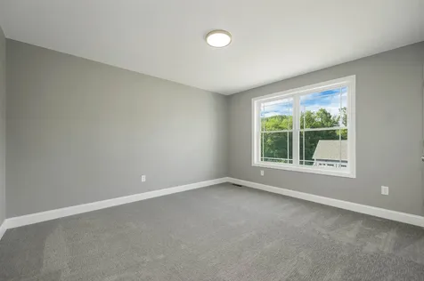 6 Shelburne Lane Concord NH 03301