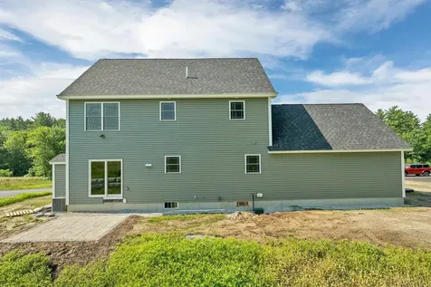6 Shelburne Lane Concord NH 03301