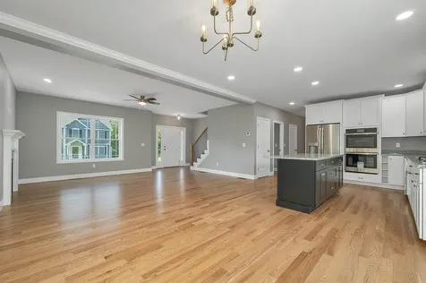 6 Shelburne Lane Concord NH 03301