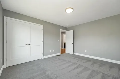 6 Shelburne Lane Concord NH 03301