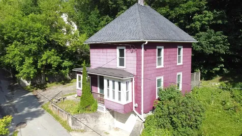 25 Clark Street Newport City VT 05855