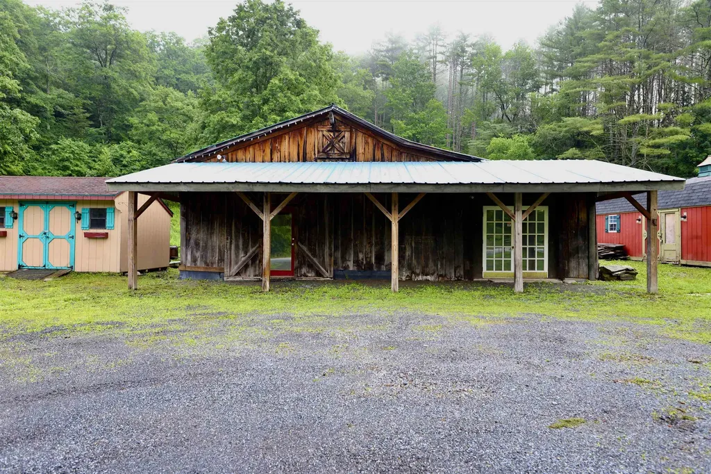 3668 Vt Route 103 North Chester VT 05143