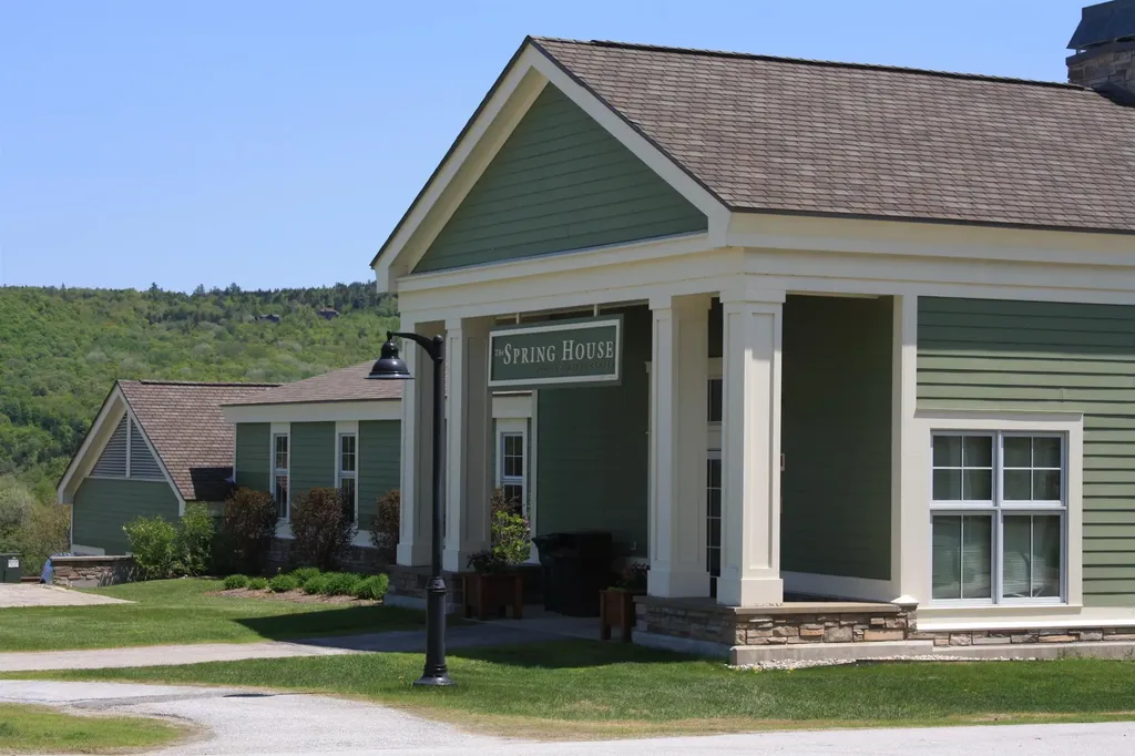 506/508 Qtr. I I Adams House Ludlow VT 05149