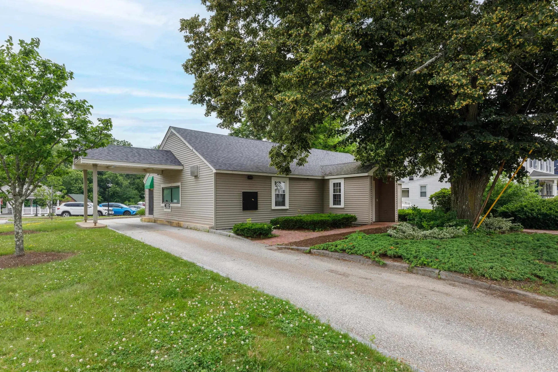 884 Main Street Hopkinton NH 03229