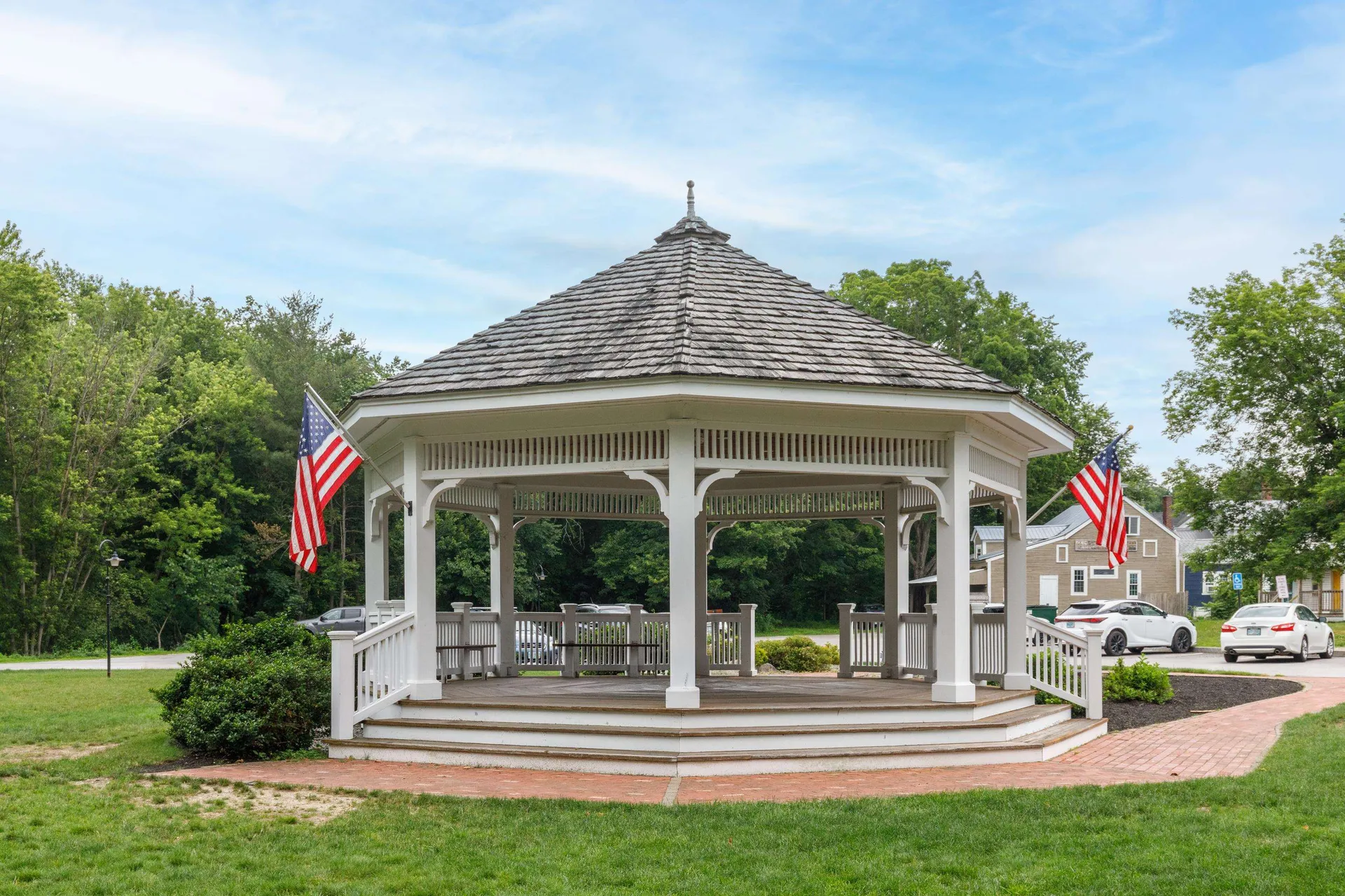 884 Main Street Hopkinton NH 03229