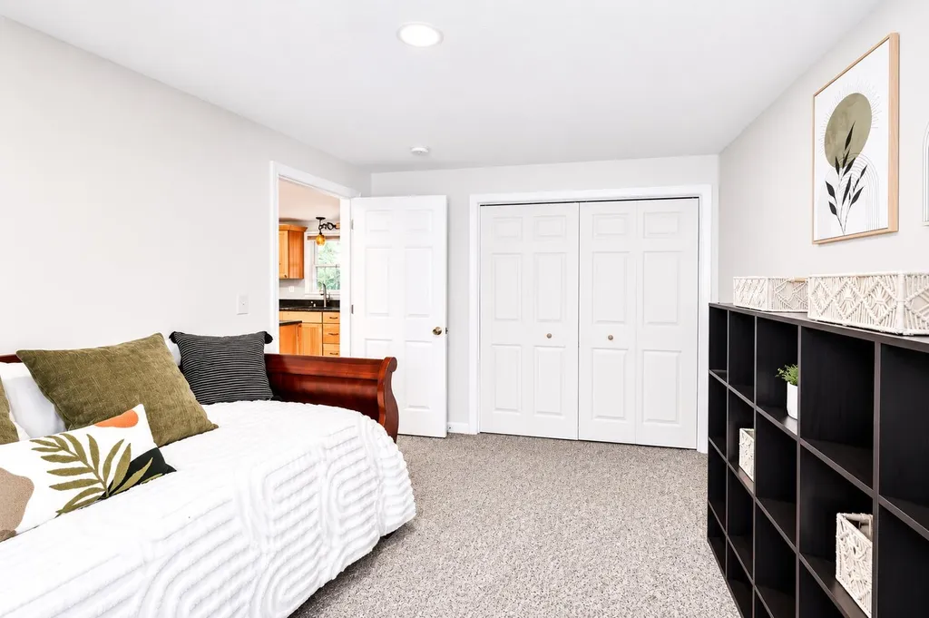 3 Sioux Avenue Nashua NH 03063