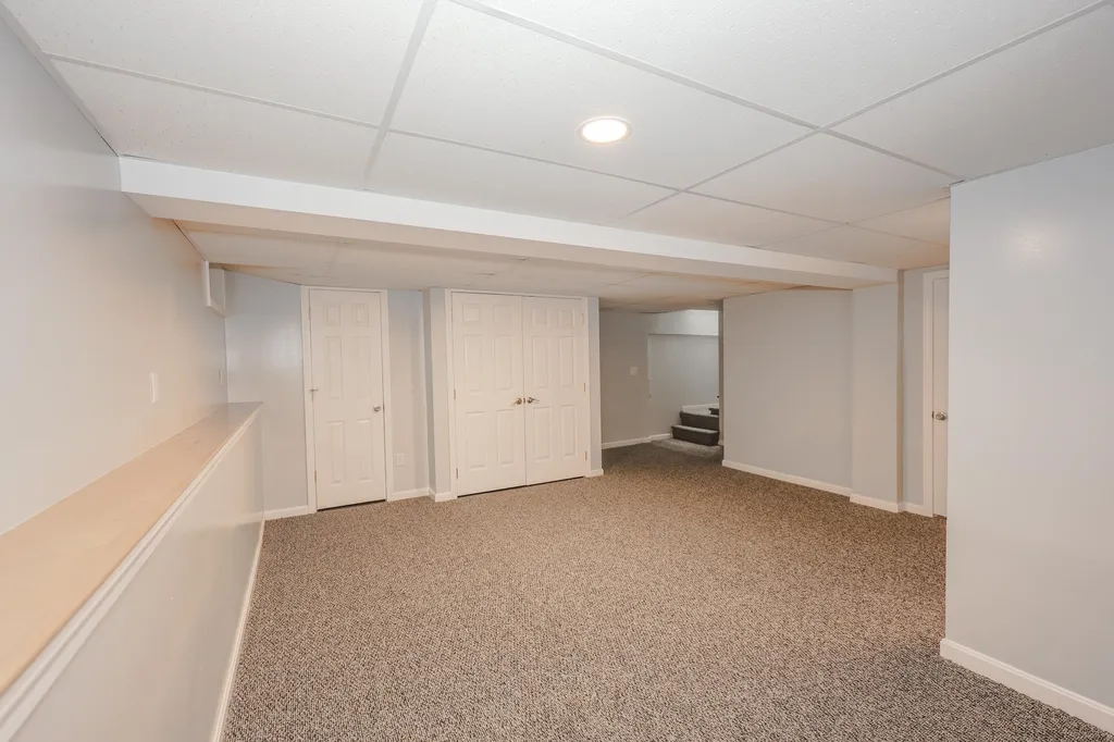 3 Sioux Avenue Nashua NH 03063