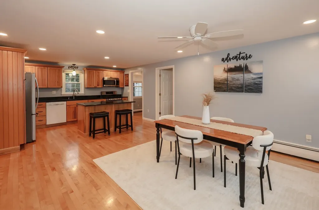 3 Sioux Avenue Nashua NH 03063