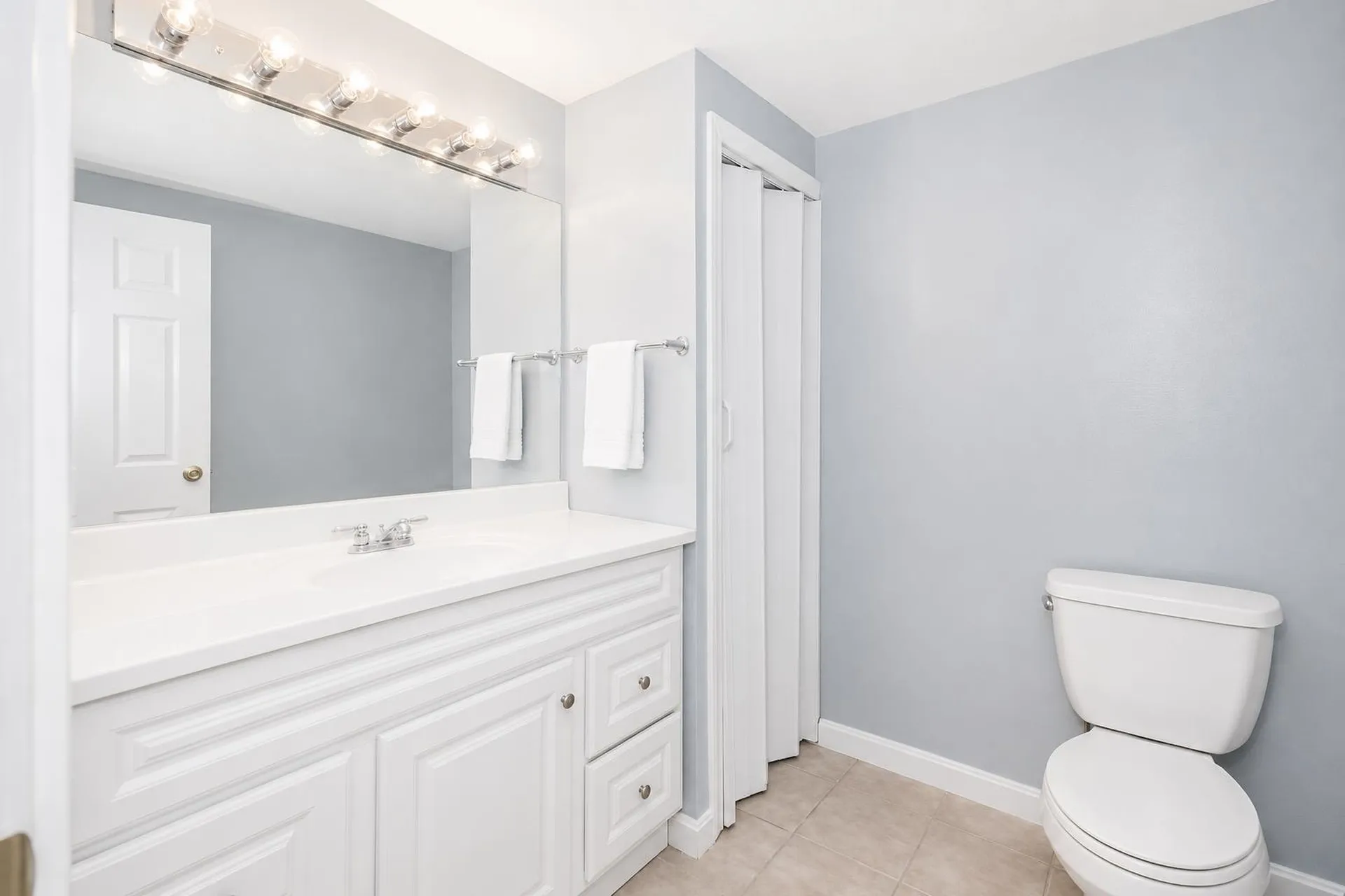 3 Sioux Avenue Nashua NH 03063