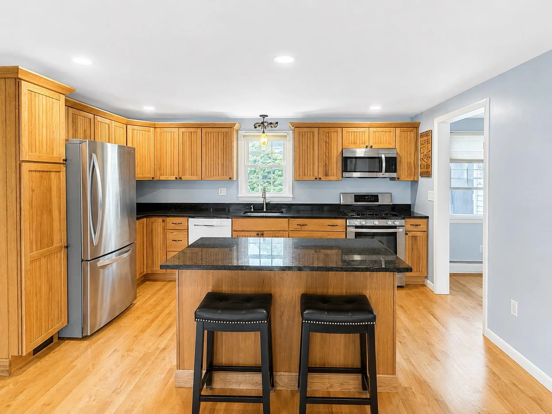 3 Sioux Avenue Nashua NH 03063