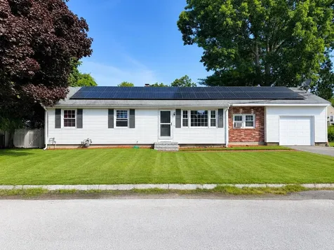 3 Sioux Avenue Nashua NH 03063