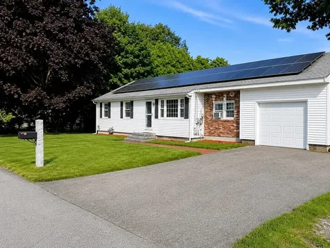 3 Sioux Avenue Nashua NH 03063