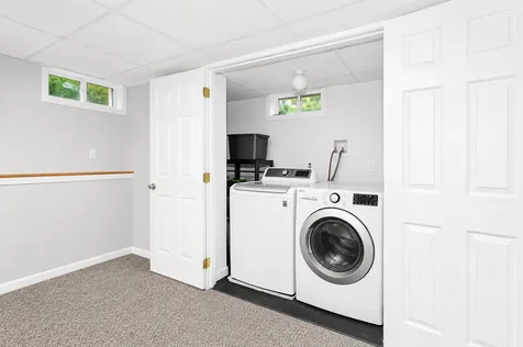 3 Sioux Avenue Nashua NH 03063