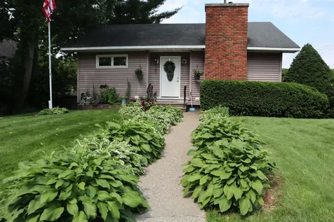21 Mott Street Alburgh VT 05440