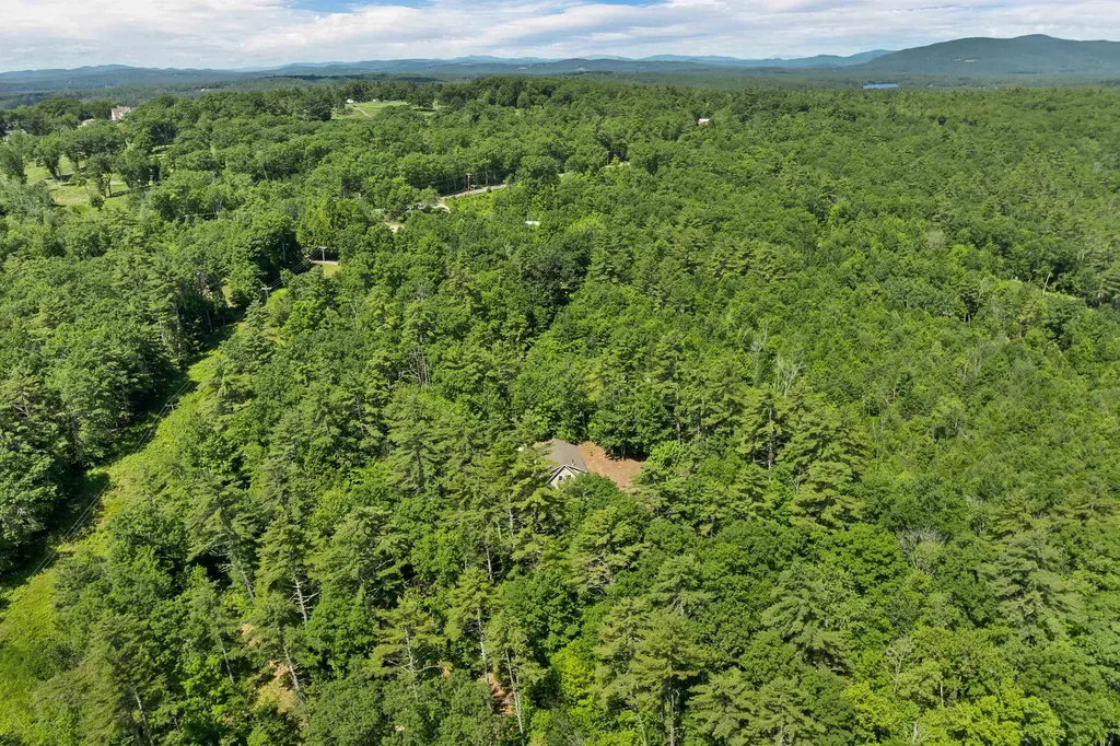 41 Beaver Pond Road Moultonborough NH 03254