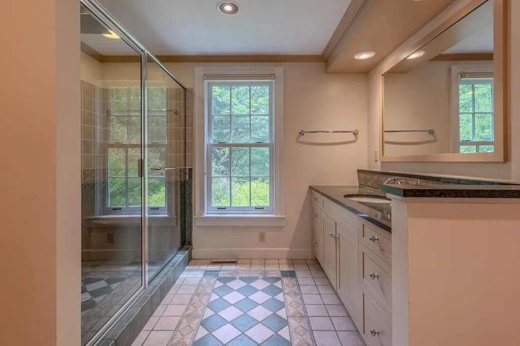223 Coach Road Chester VT 05143