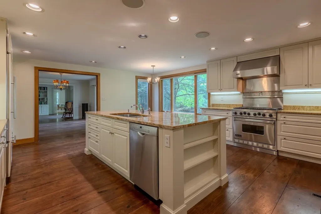 223 Coach Road Chester VT 05143
