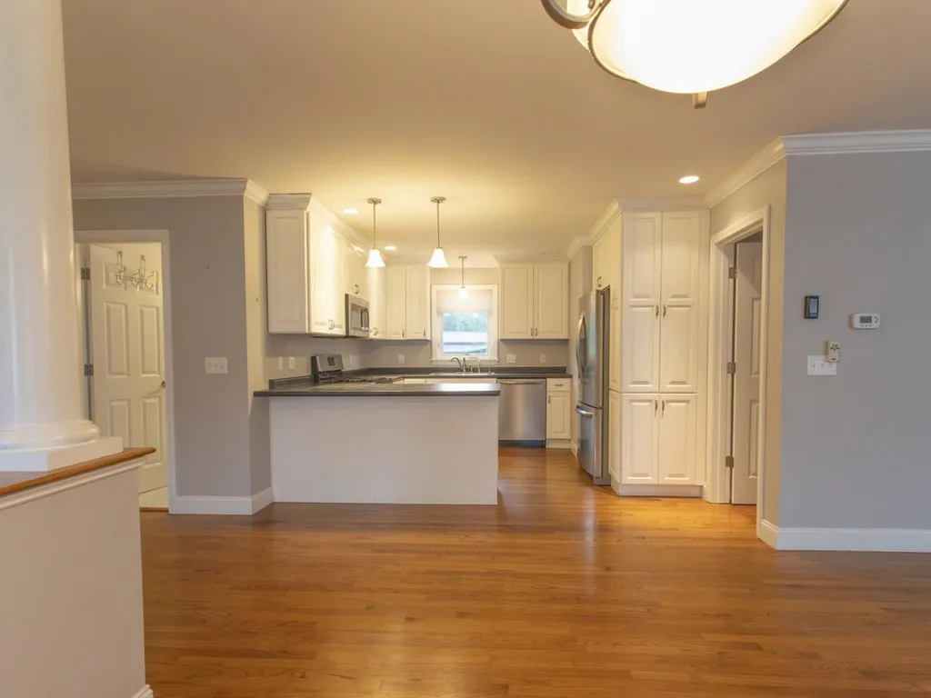 42 Suburban Square South Burlington VT 05403