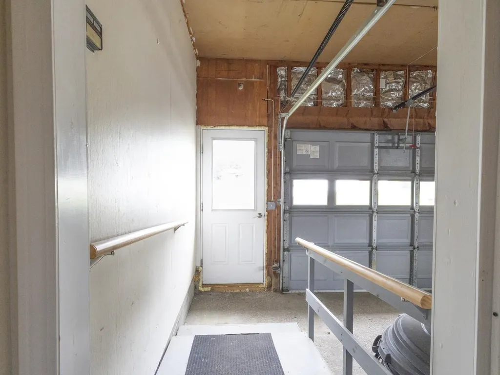 42 Suburban Square South Burlington VT 05403