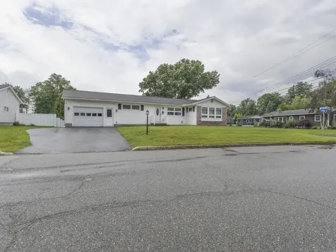 42 Suburban Square South Burlington VT 05403