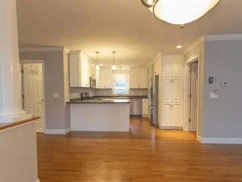 42 Suburban Square South Burlington VT 05403