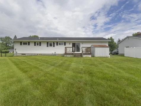 42 Suburban Square South Burlington VT 05403