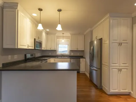 42 Suburban Square South Burlington VT 05403