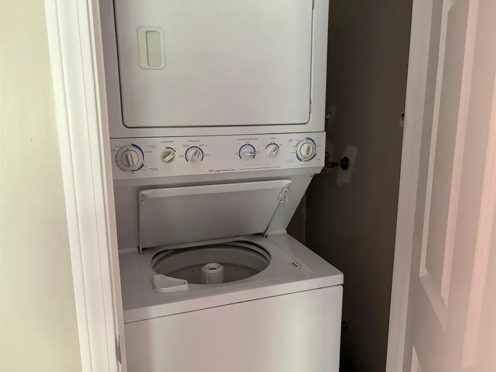 1711 White Cedar Boulevard Portsmouth NH 03801