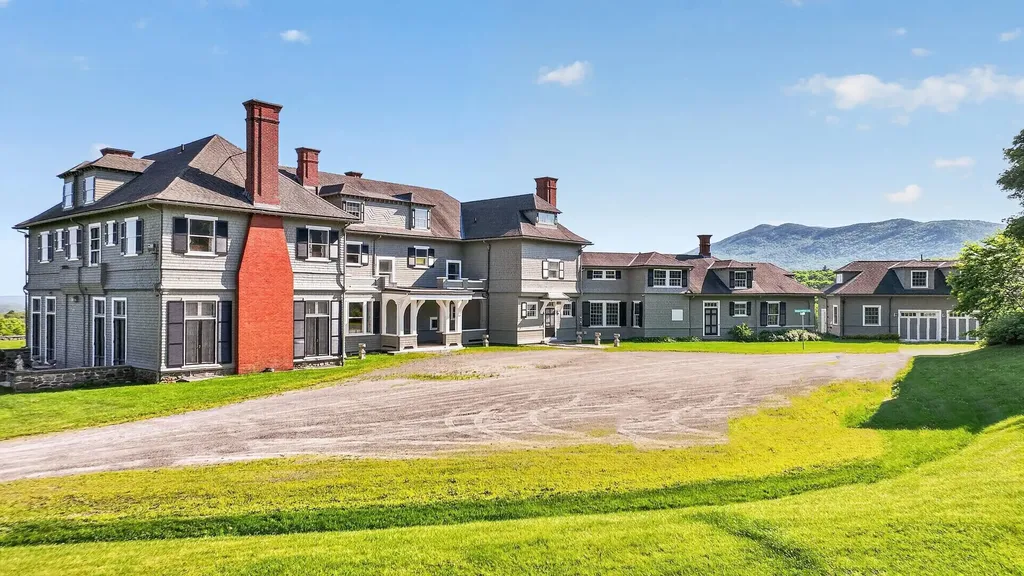4 Windmill Hill Road Dublin NH 03444