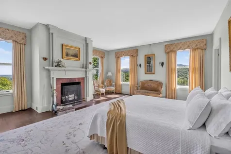 4 Windmill Hill Road Dublin NH 03444