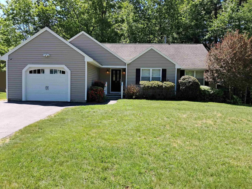 4 Sterling Way Hudson NH 03051