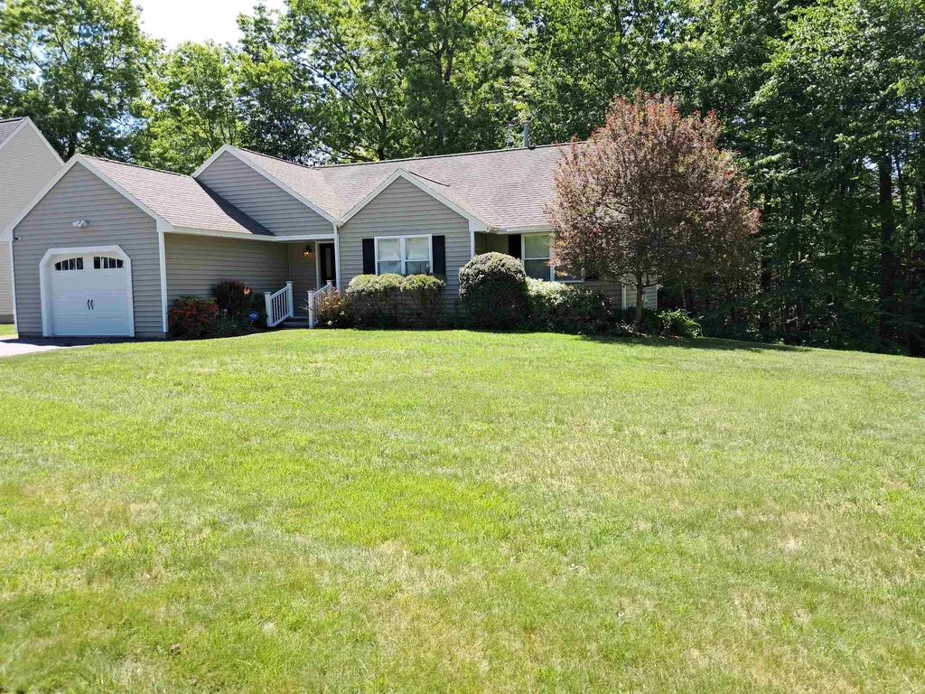 4 Sterling Way Hudson NH 03051