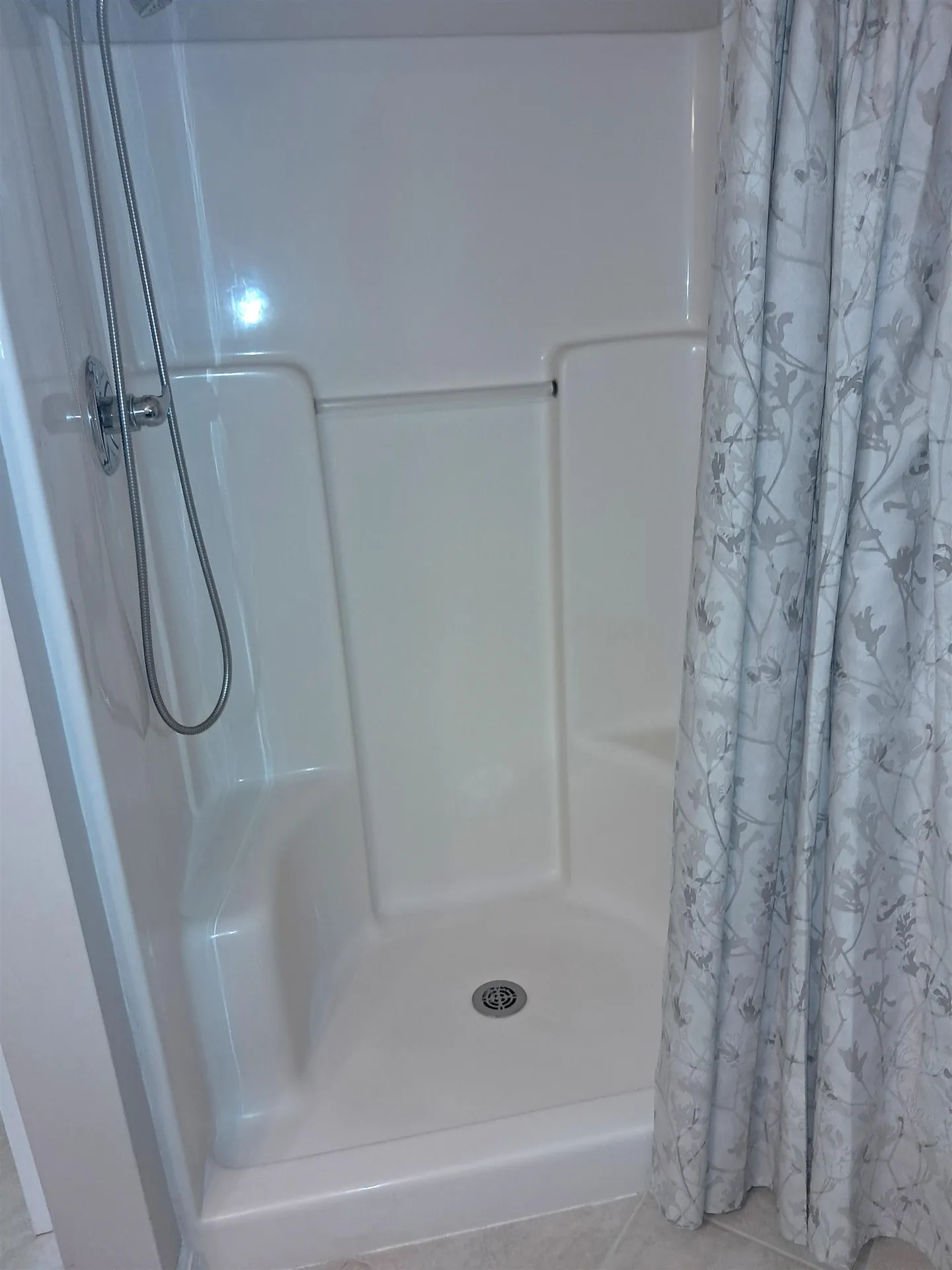 4 Sterling Way Hudson NH 03051