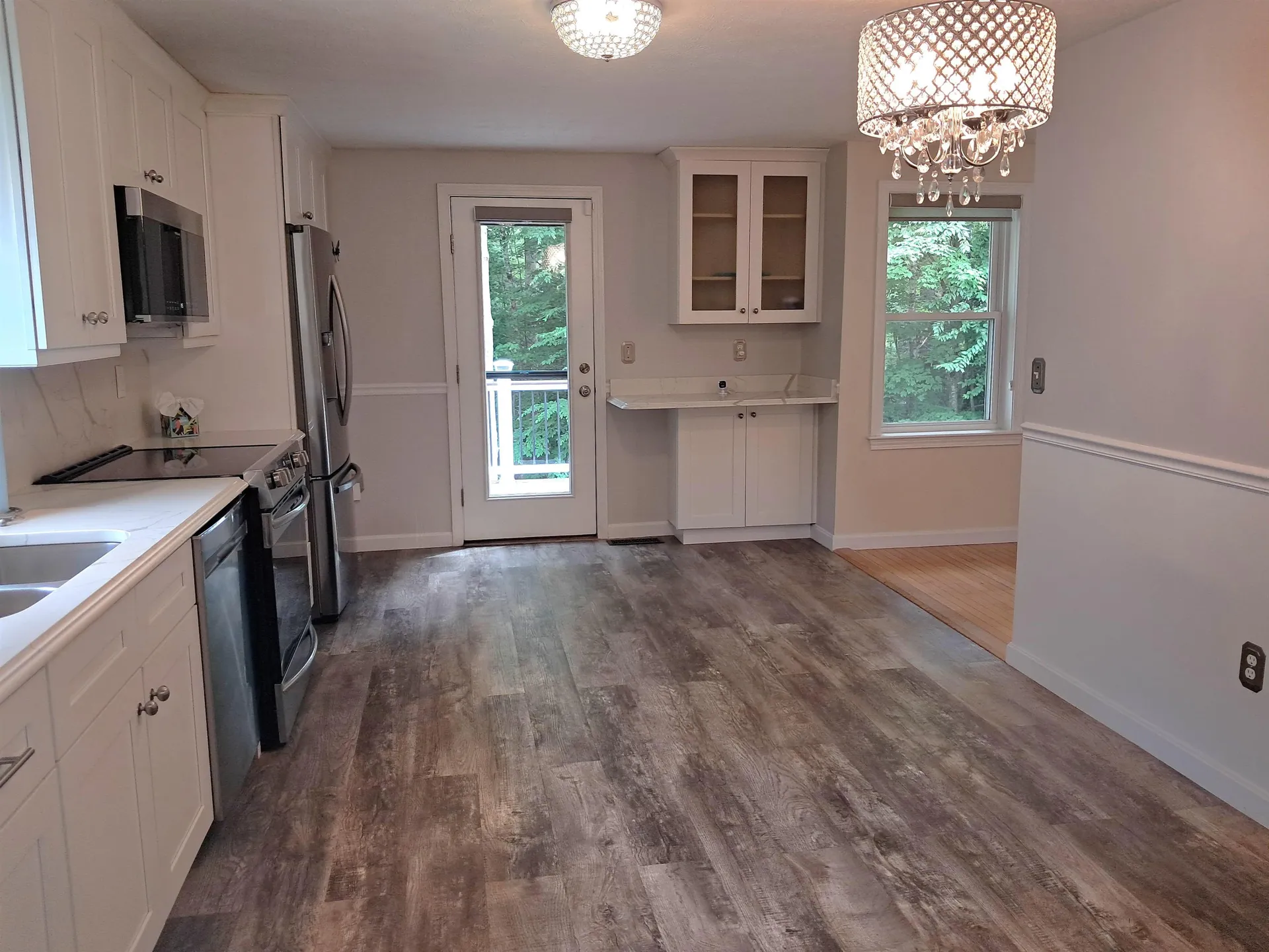 4 Sterling Way Hudson NH 03051