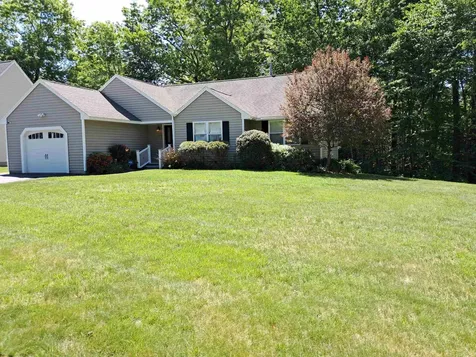 4 Sterling Way Hudson NH 03051
