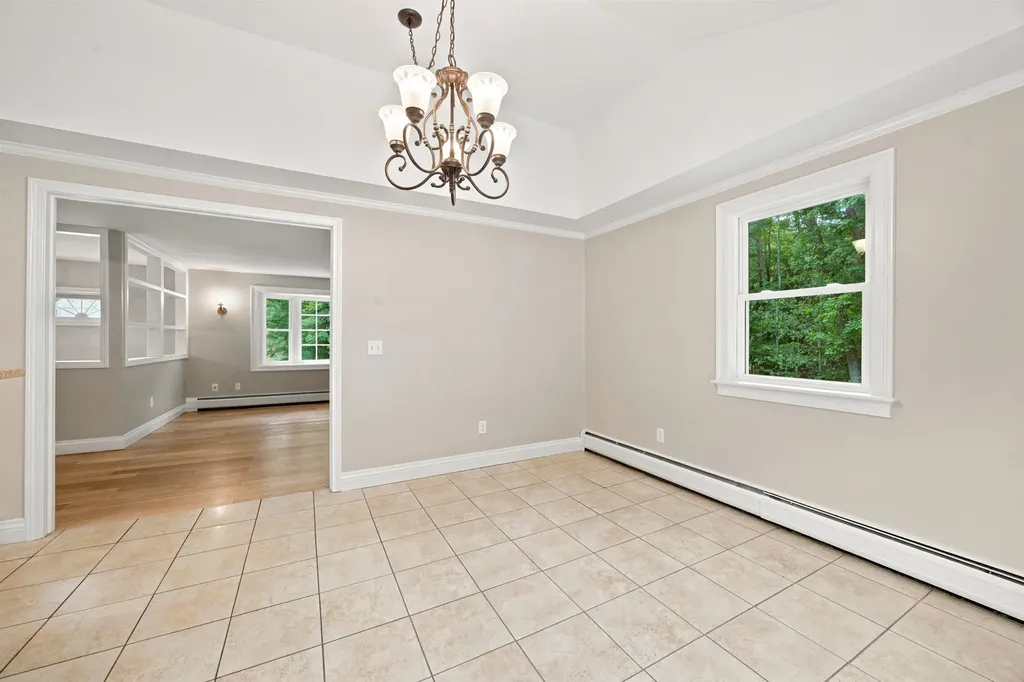 3 Ridgewood Drive Kingston NH 03848