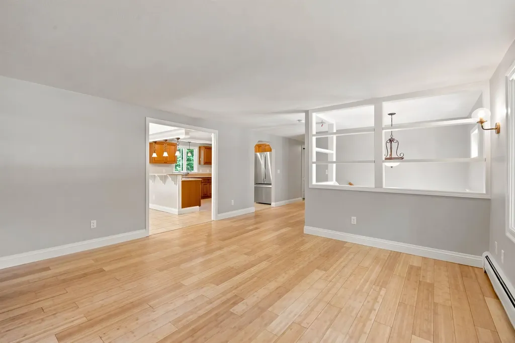 3 Ridgewood Drive Kingston NH 03848