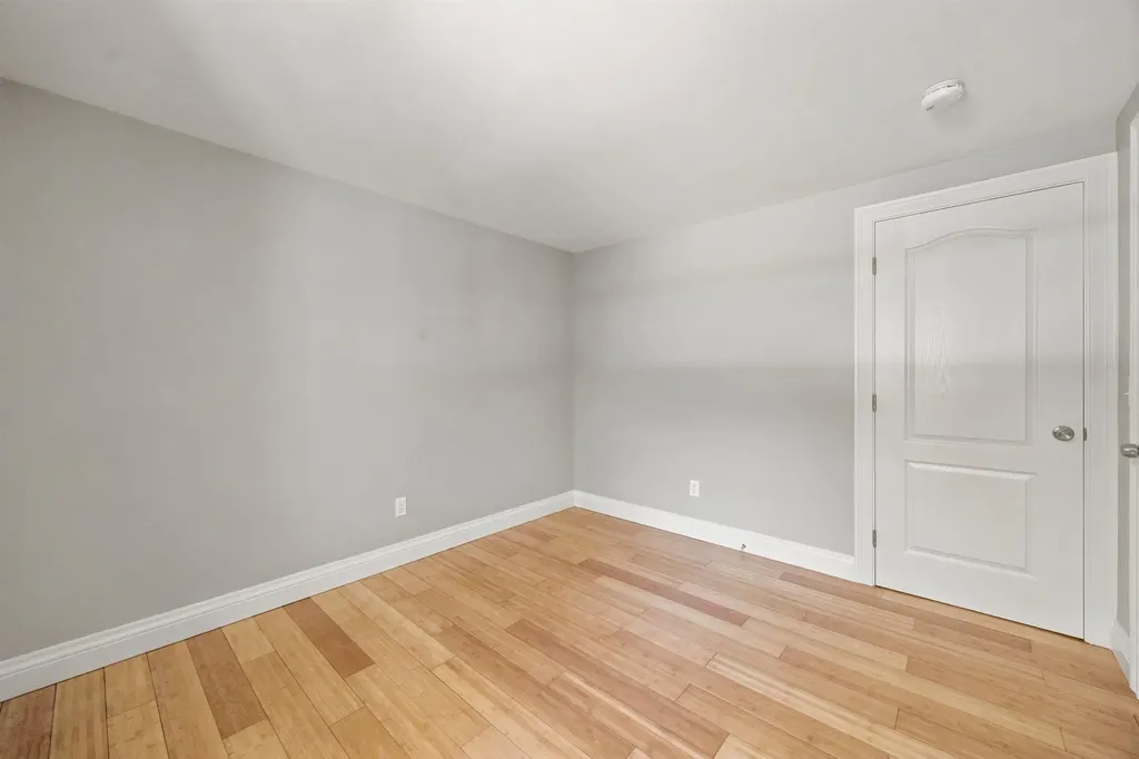 3 Ridgewood Drive Kingston NH 03848