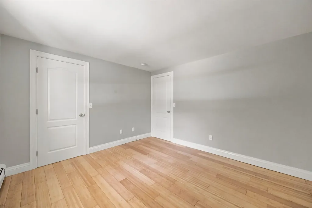 3 Ridgewood Drive Kingston NH 03848