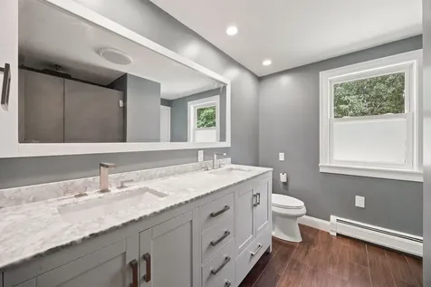 3 Ridgewood Drive Kingston NH 03848