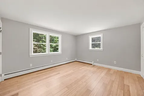 3 Ridgewood Drive Kingston NH 03848