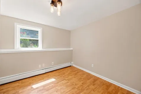 3 Ridgewood Drive Kingston NH 03848