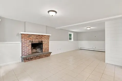 3 Ridgewood Drive Kingston NH 03848